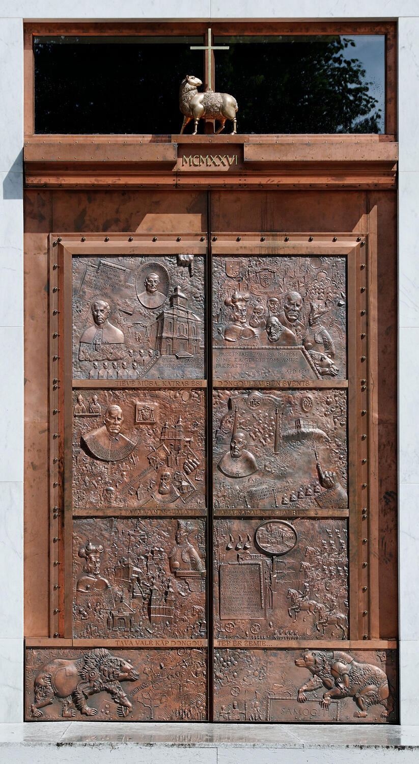 The Door of St. Antanas Paduvietis Cathedral, Telšiai